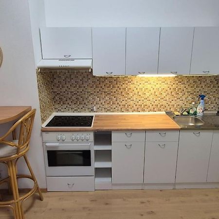 Lovely Old Town Apartment Bratislava Exterior foto